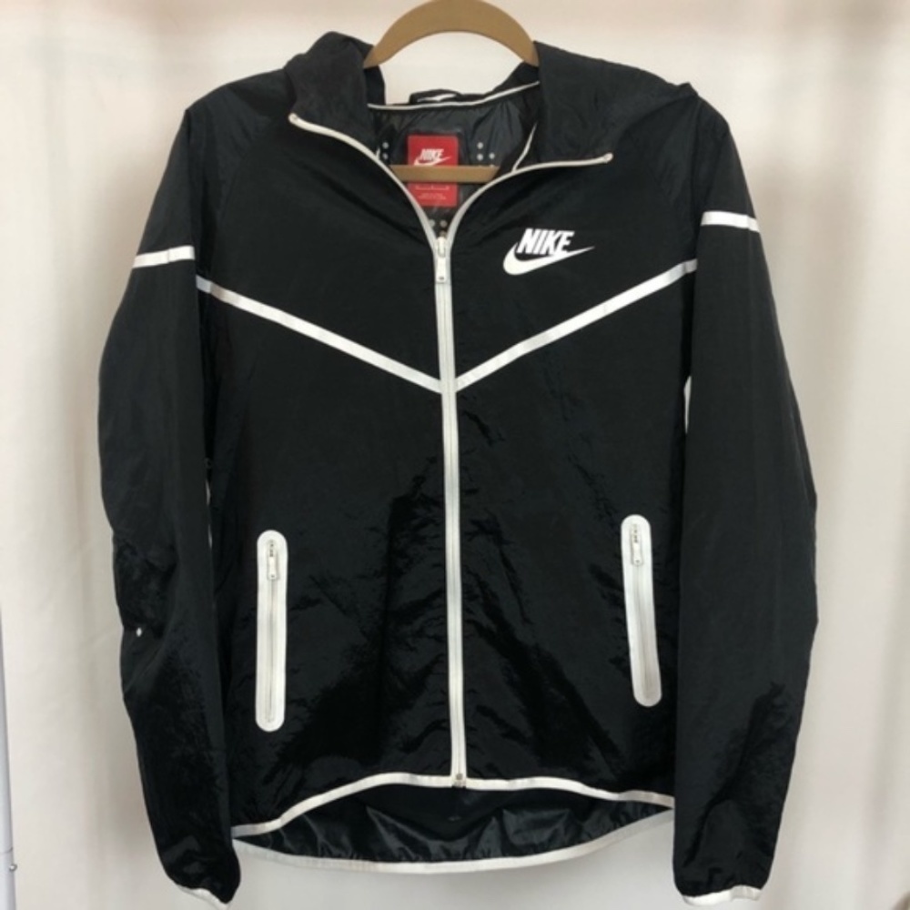 Nike Tech Aeroshield Windrunner Jacket Black M - image 3